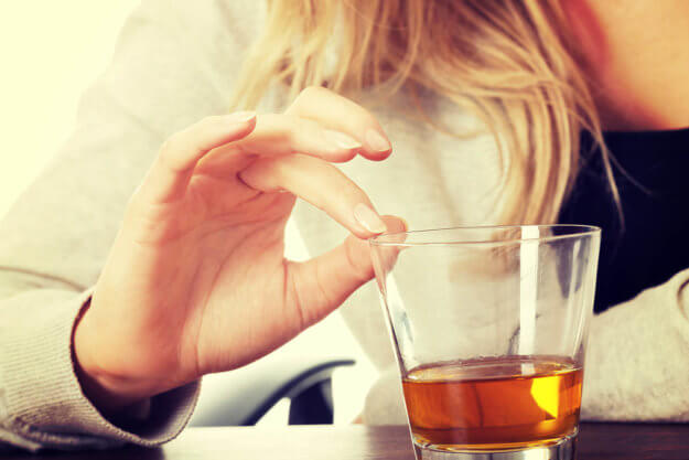 woman wondering am I an alcoholic